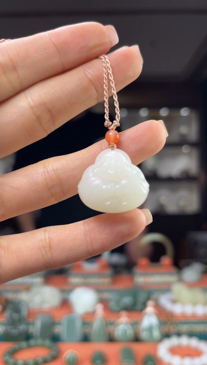 和田玉未镶嵌颈饰佩佩