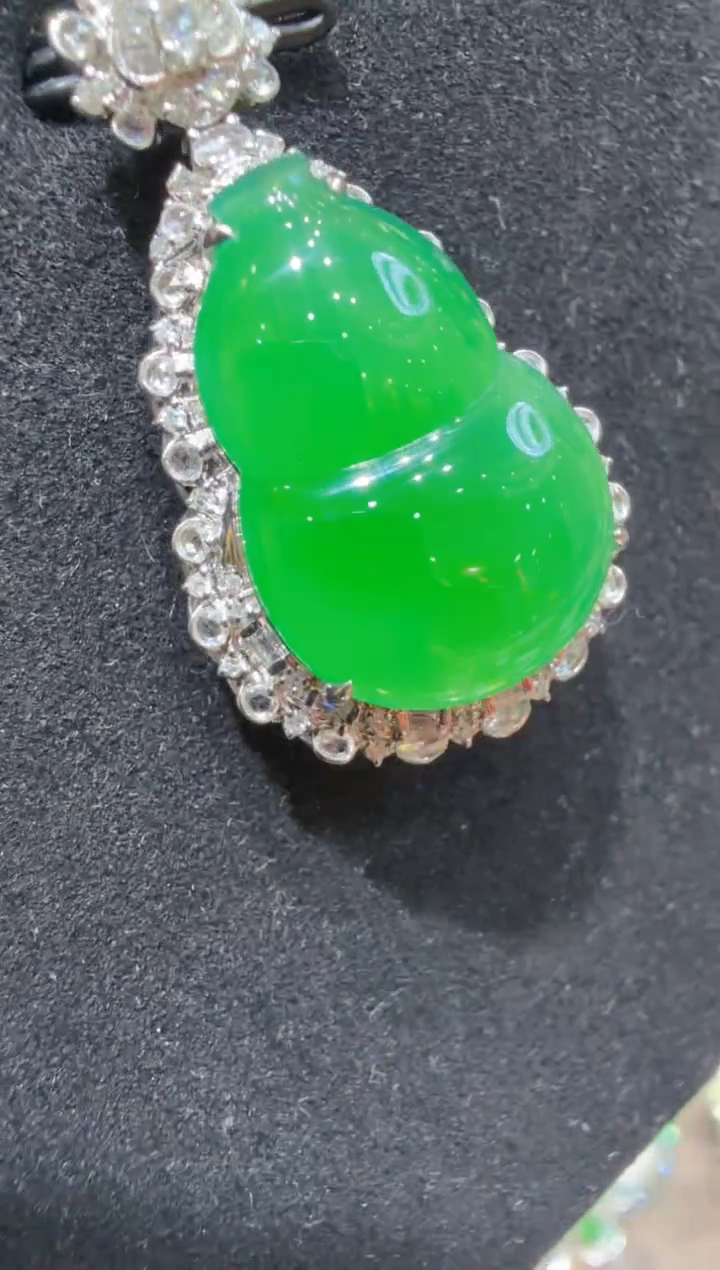 吊坠(不含链)18K金镶嵌翡翠多样性团购发一件