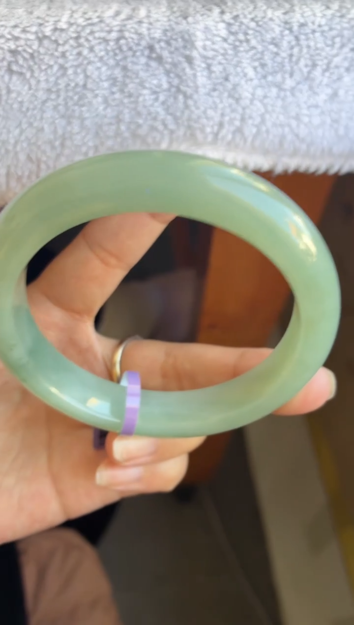 未镶嵌手镯翡翠（特价 血漏）果冻胶无棉湖水绿3号