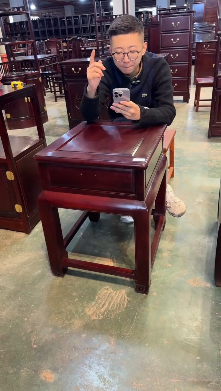 黑酸枝木类成套家具J04