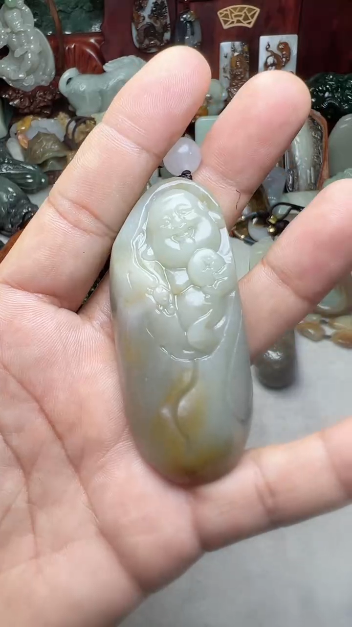 和田玉未镶嵌把件-