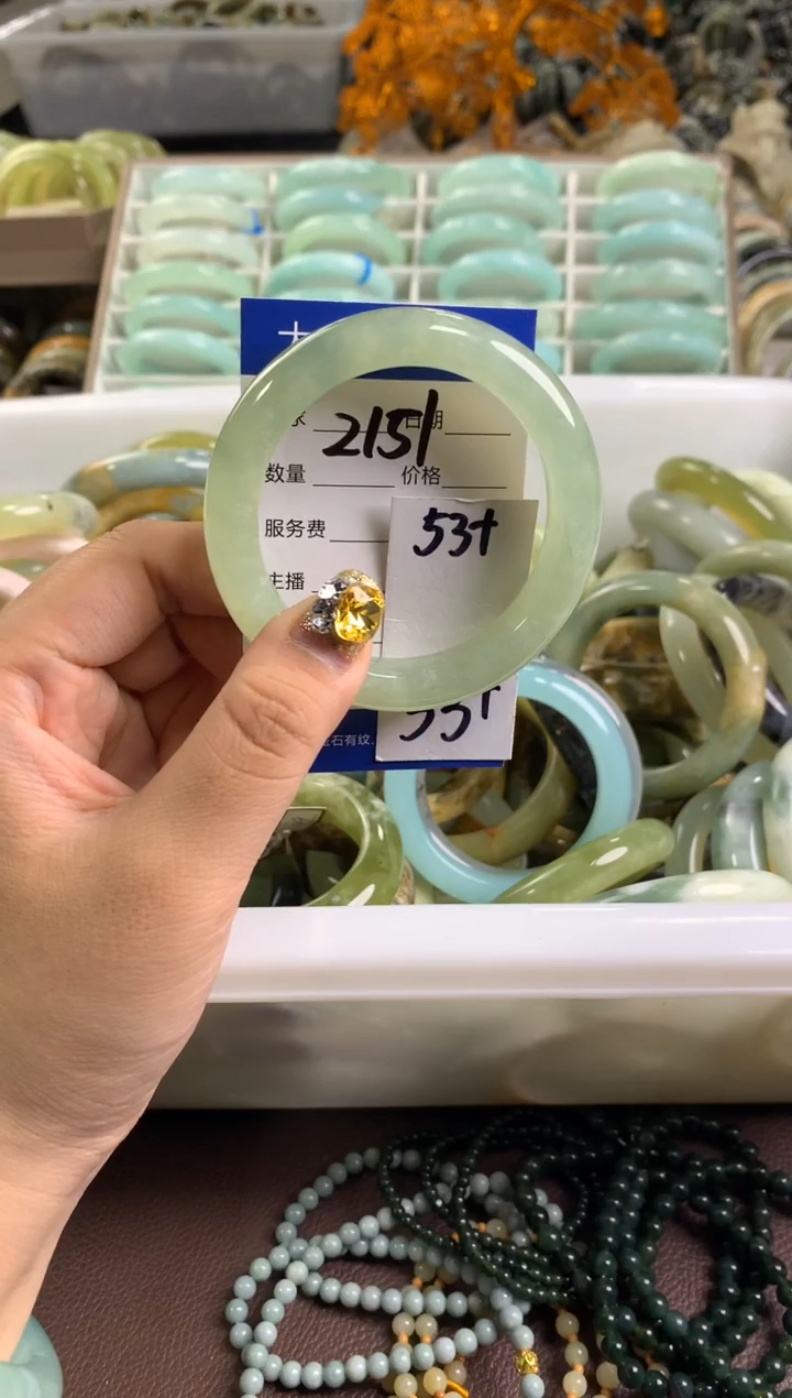 【闪购商品】蛇纹石玉手镯未镶嵌2151