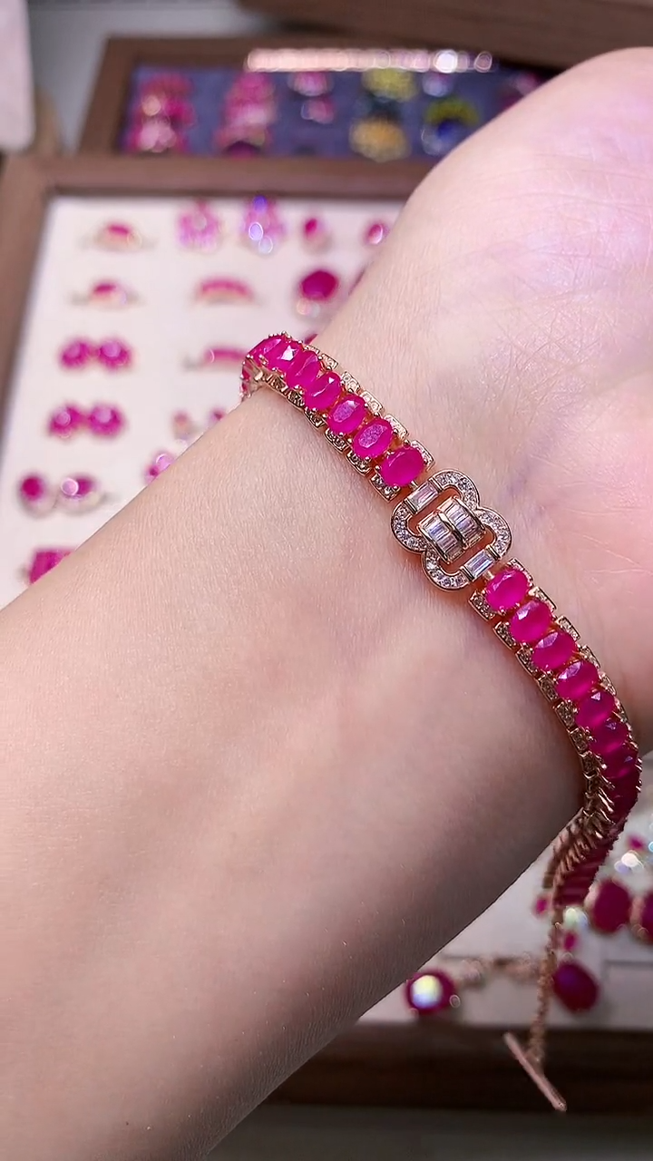 【闪购商品】红宝石手链银S925镶嵌000