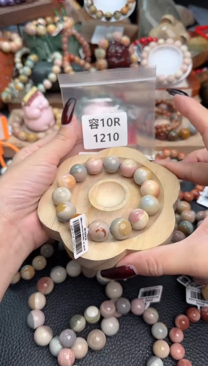 【闪购商品】石英质玉手链未镶嵌10R1210