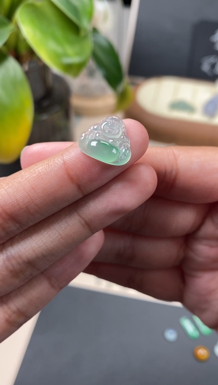 【闪购商品】翡翠颈饰未镶嵌翡翠冰种佛公