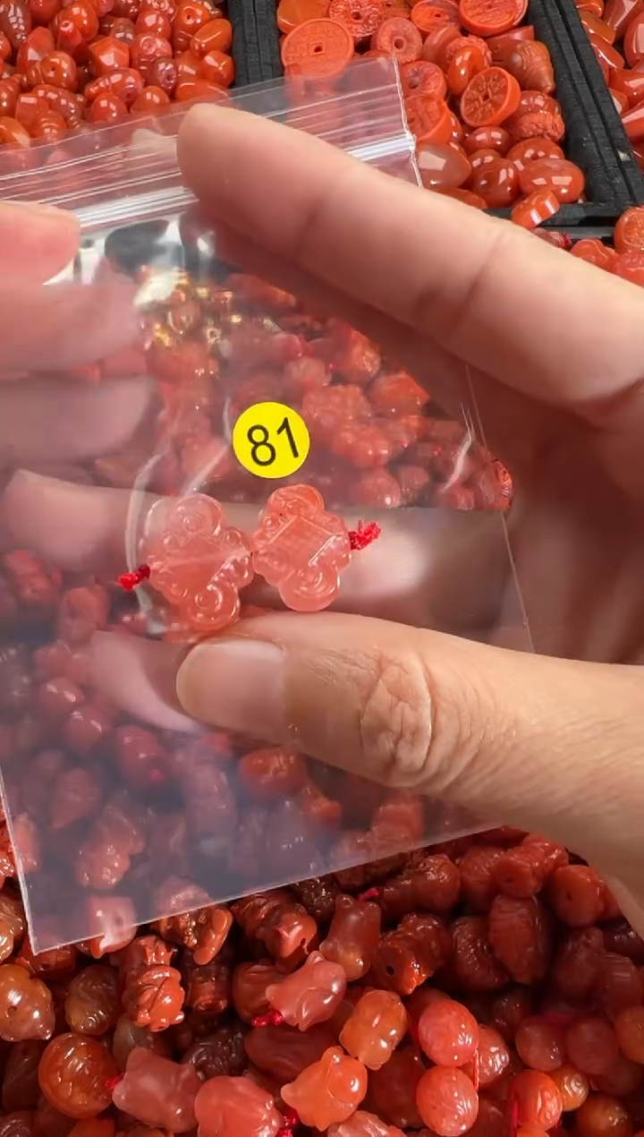 【闪购商品】南红玛瑙颈饰未镶嵌1