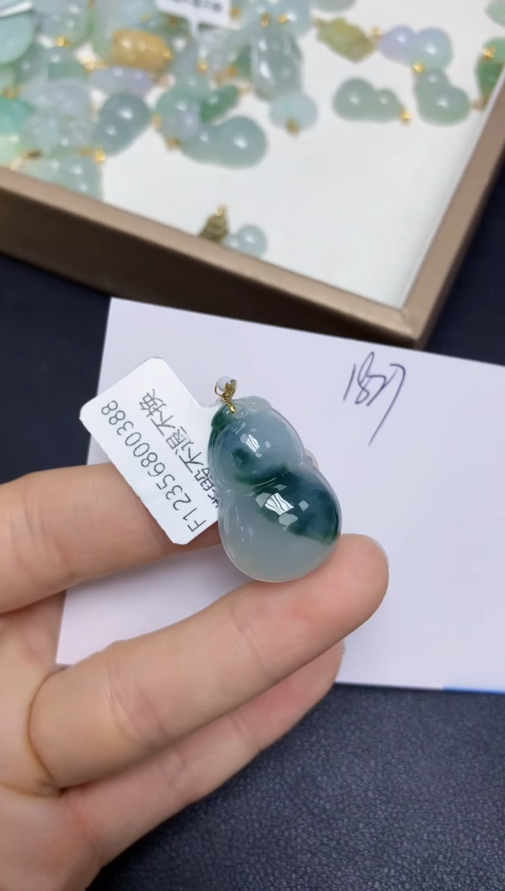 【闪购商品】翡翠18K金镶嵌挂件天然翡翠A货