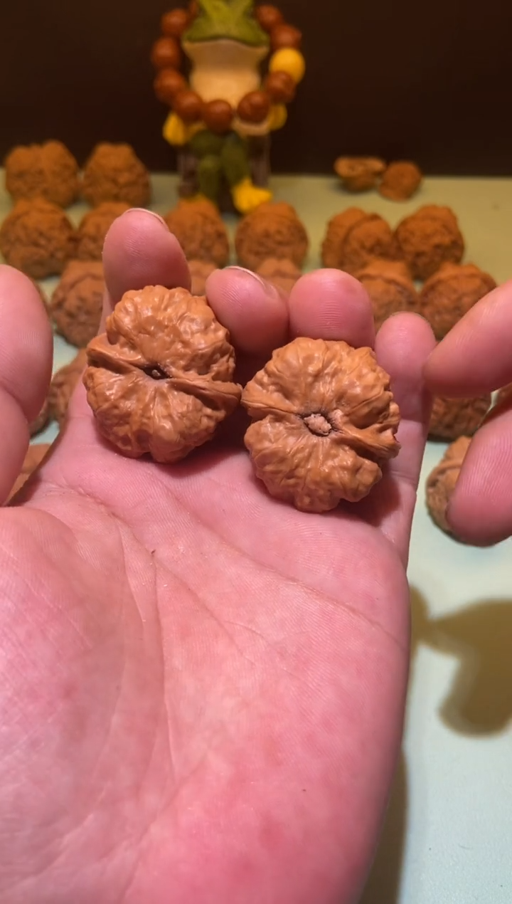 【闪购商品】文玩核桃吊坠山海核饰蛤蟆头打底36   328全