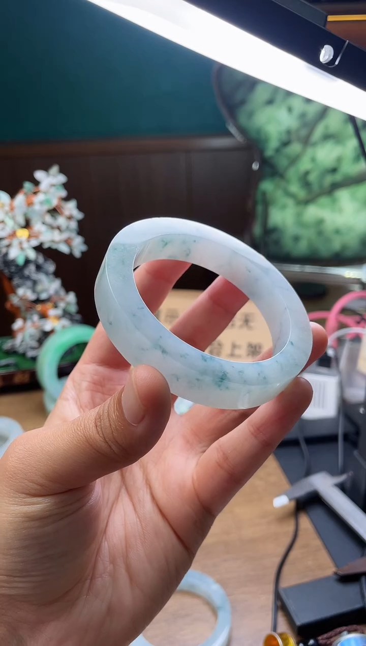 【闪购商品】定制翡翠手镯未镶嵌定制