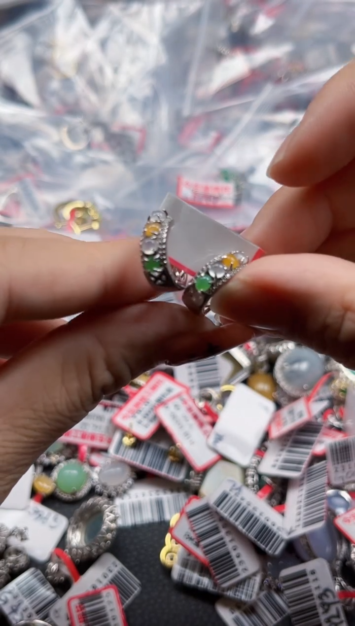 银S925镶嵌戒指翡翠天然A货缅甸翡翠