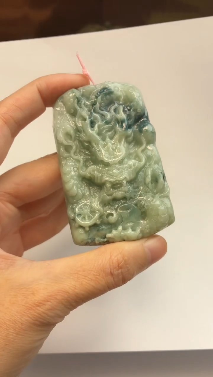 颈饰未镶嵌翡翠牌子