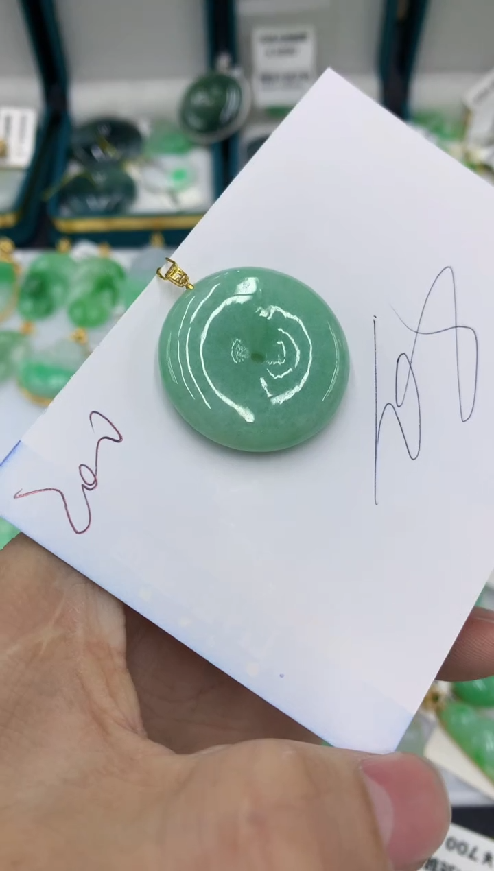 【闪购商品】翡翠颈饰18K金镶嵌1111111111