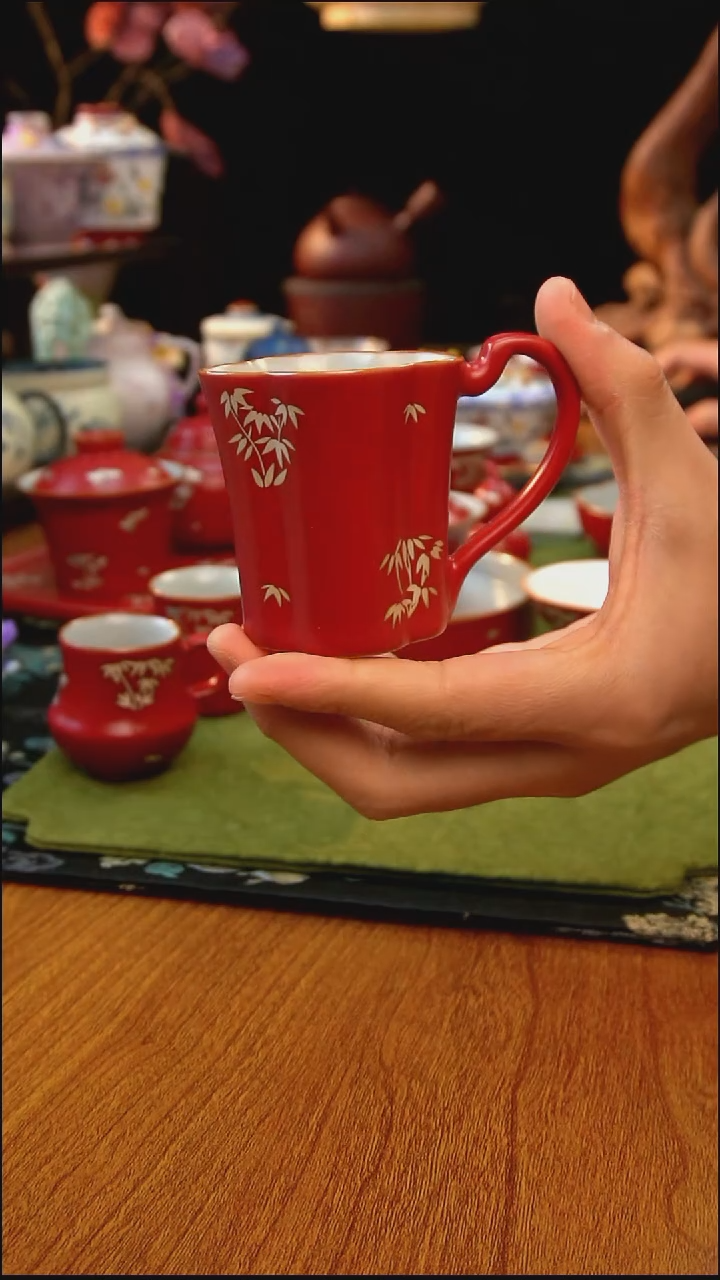专做手绘和手工茶具的直播间