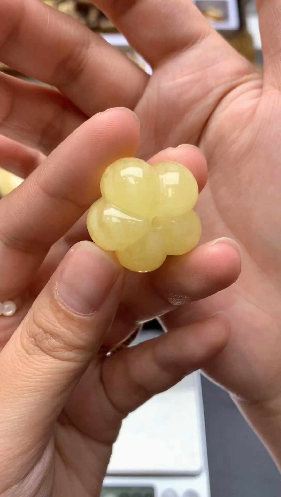 【闪购商品】琥珀珠宝奇石未镶嵌065琥珀蜜蜡花粉有纹小坑介意勿拍