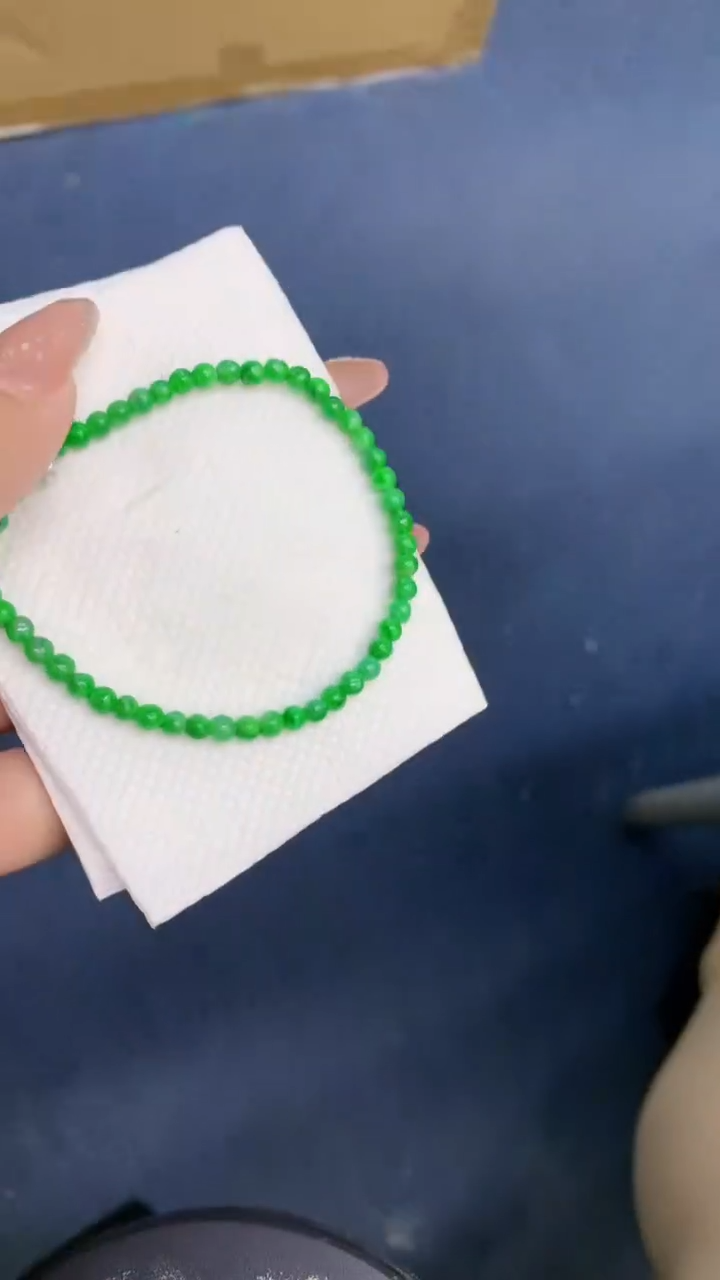 颈饰未镶嵌翡翠1