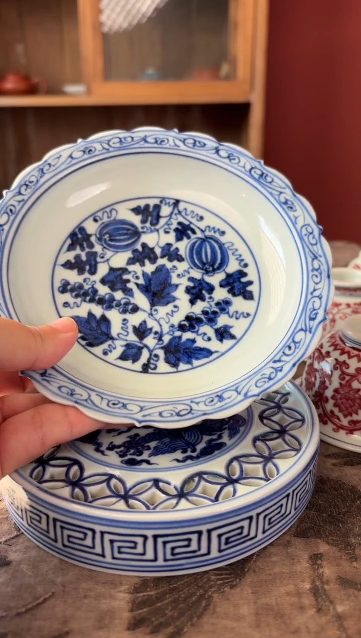 青花瓜果壶承随机发货