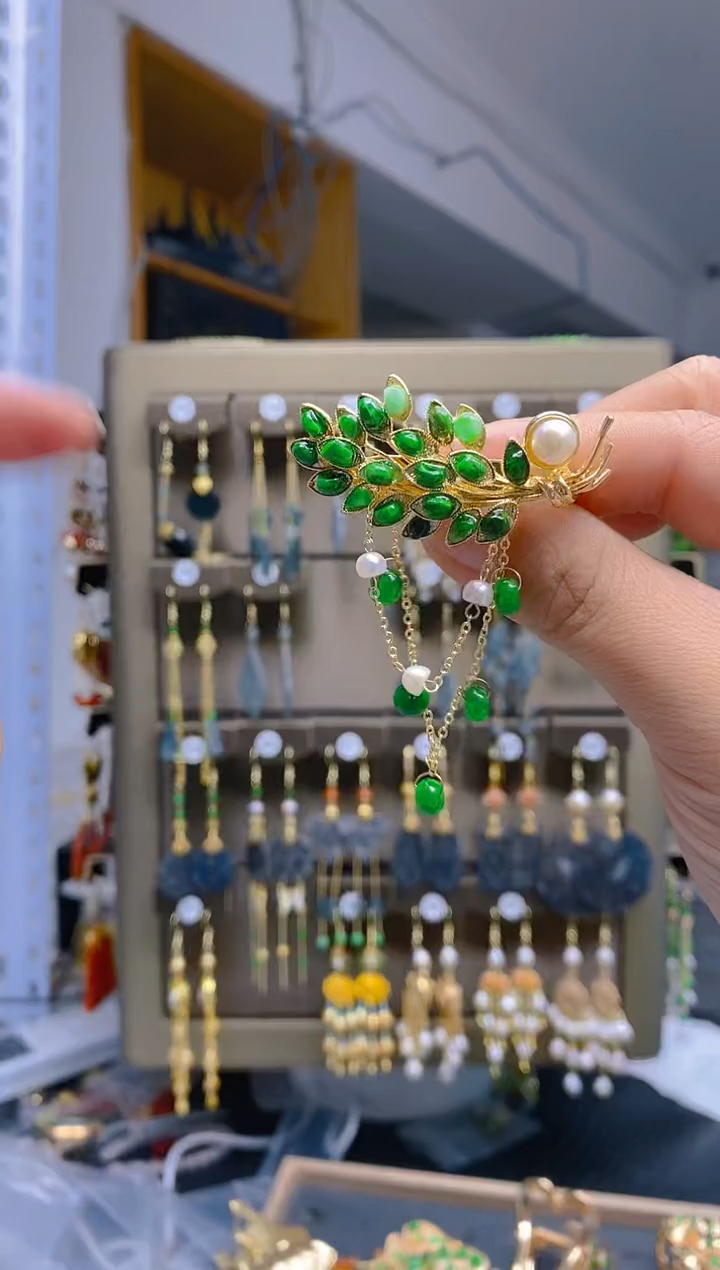 【闪购商品】翡翠耳饰合金0500翡翠胸针