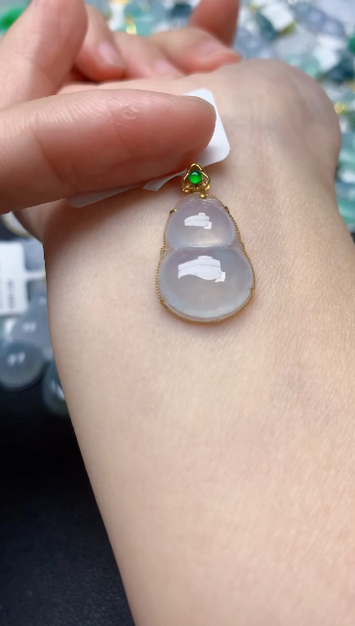 颈饰18K金镶嵌翡翠天然缅甸A货翡翠