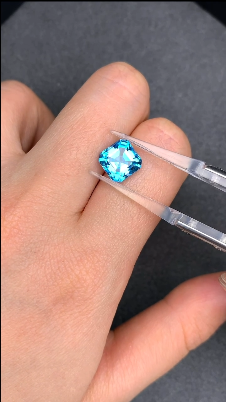 【闪购商品】托帕石裸石未镶嵌4.85克拉