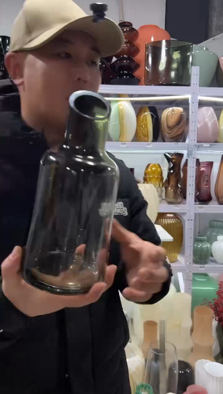 大号弯脖花瓶.....