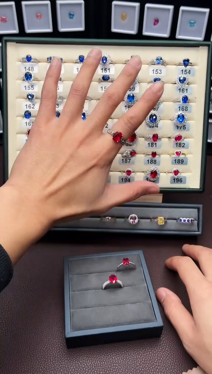 银S925镶嵌戒指红宝石111