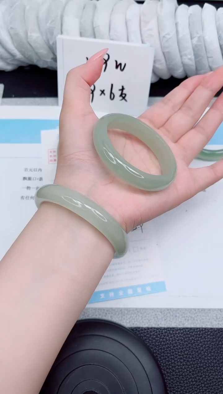 石英质玉手镯未镶嵌247-52.9