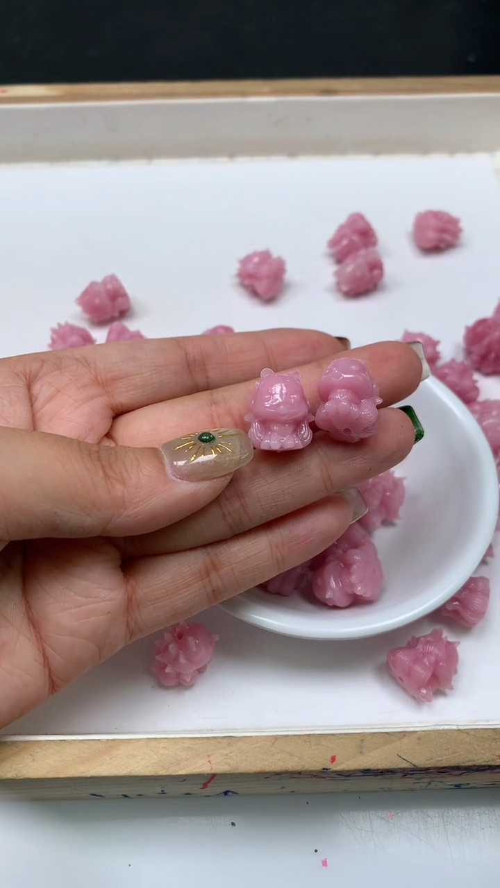 未镶嵌散珠拼合珍珠（马贝珠）A2080 女皇贝 九尾14*16mm2个5.8元