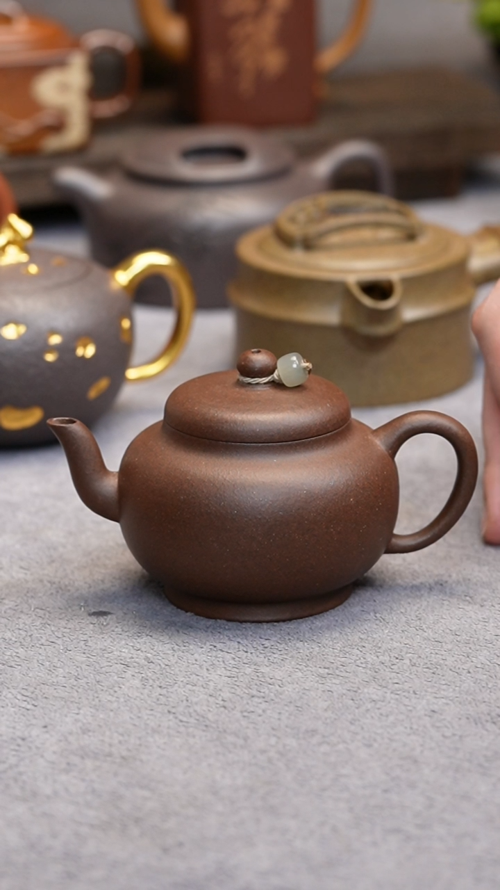 【闪购商品】紫砂壶黑星土宫灯150CC