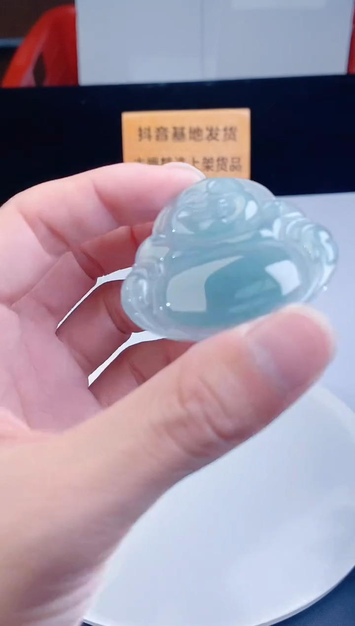 颈饰未镶嵌翡翠    ·