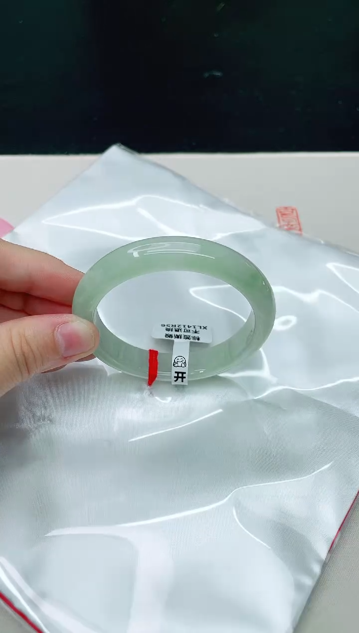 翡翠未镶嵌手镯天然A货翡翠54.8