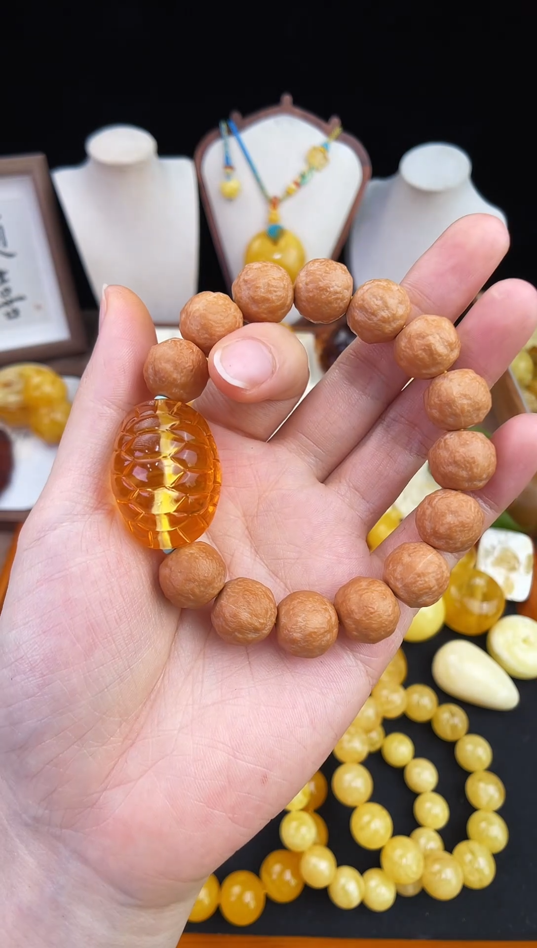 琥珀未镶嵌珠宝奇石柒月