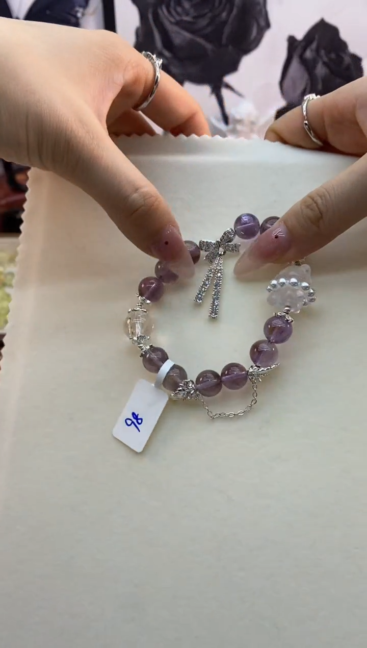 【闪购商品】水晶手链未镶嵌紫水围脖小熊