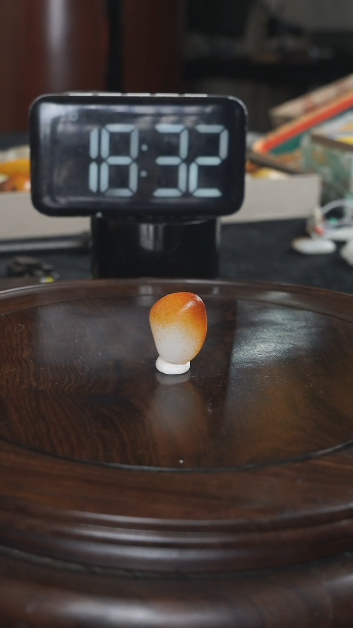 颈饰未镶嵌和田玉徐****号和田玉原石