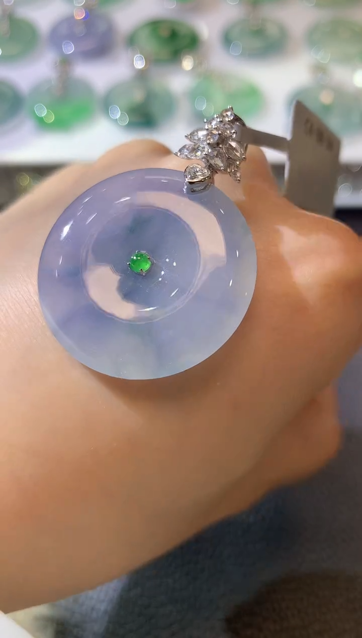 【闪购商品】翡翠吊坠(不含链)18K金镶嵌A32多样性发一件