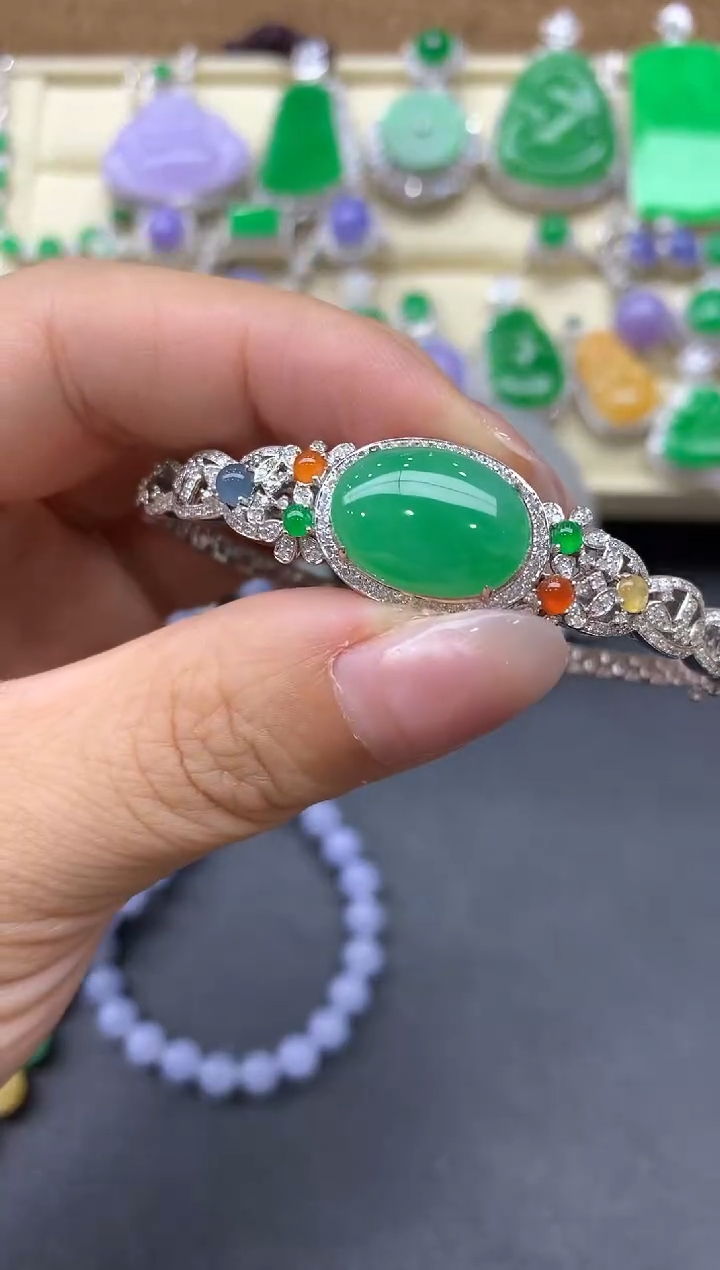 【闪购商品】翡翠手镯18K金镶嵌561-中国好珍宝