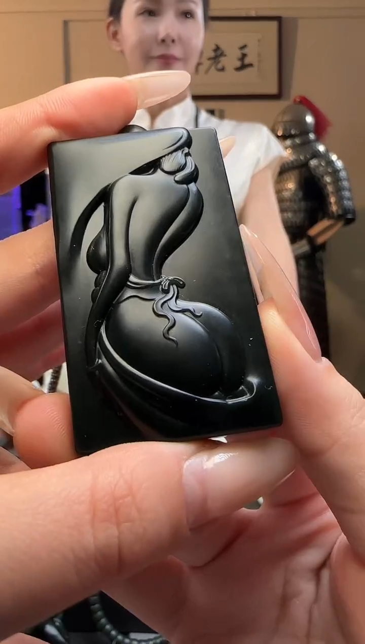 【闪购商品】和田玉青玉美人牌未镶嵌吊坠