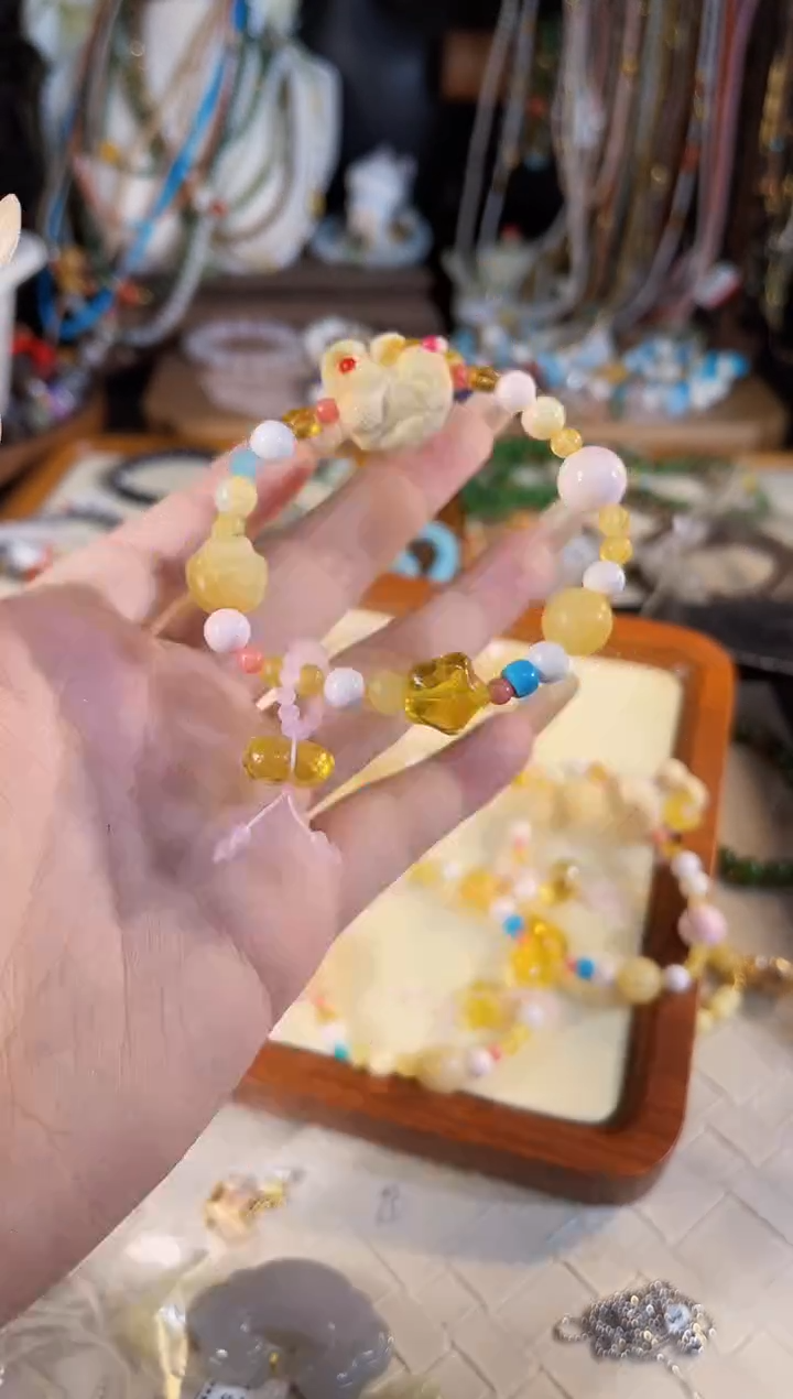 【闪购商品】蜜蜡手链未镶嵌多样性发货其一