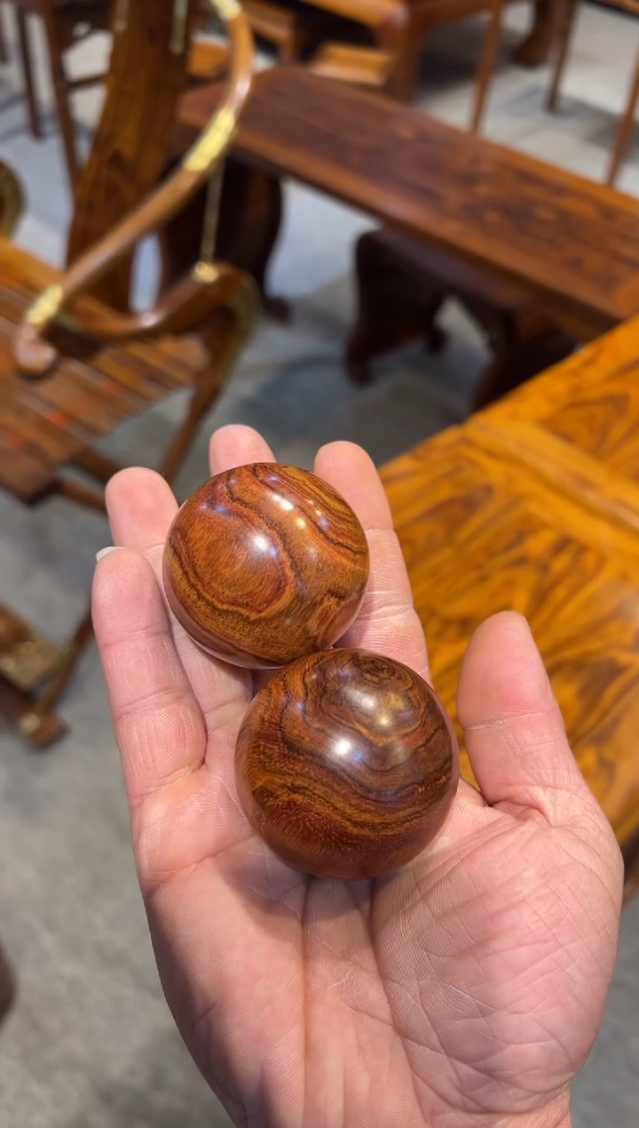 花梨木类登**远手球 红木家居