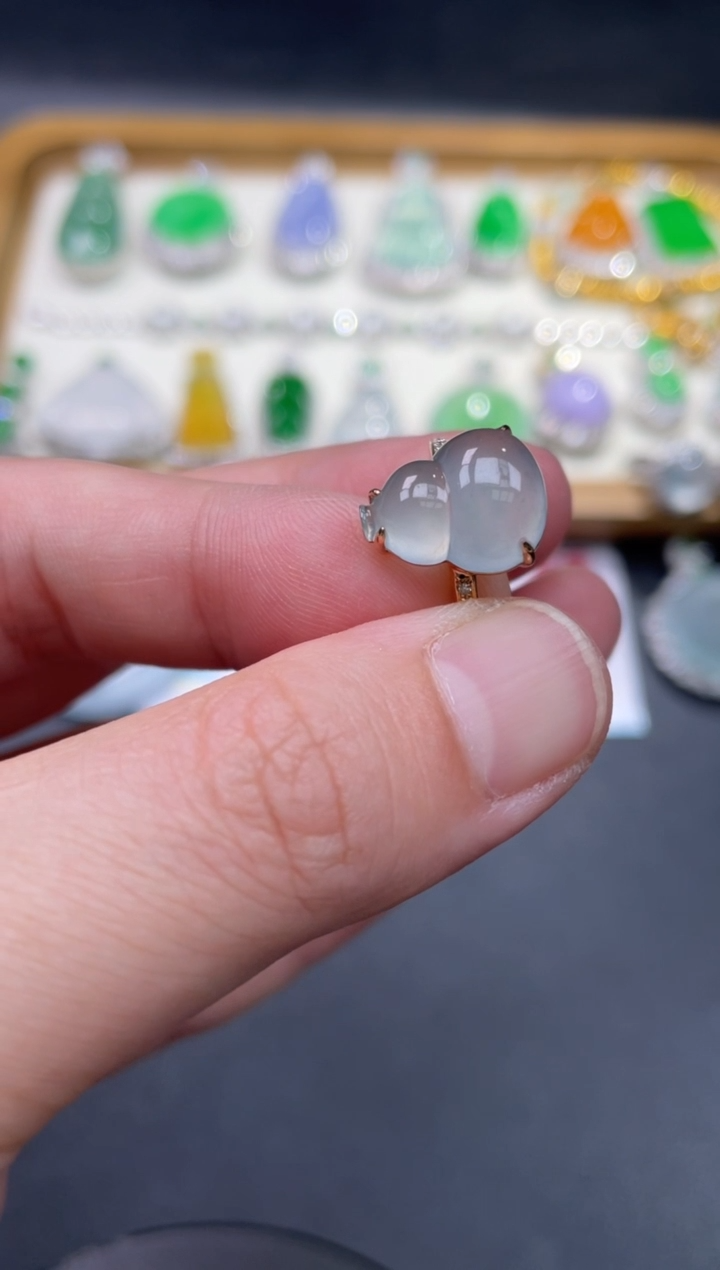 【闪购商品】翡翠戒指18K金镶嵌97........
