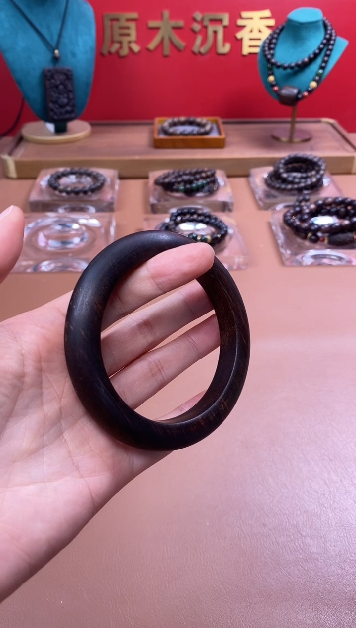 【闪购商品】沉香木手串P富森红土玉化手镯XD00550402