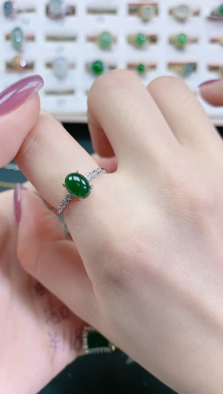 翡翠戒指银S925镶嵌天然翡翠