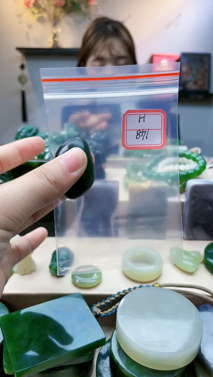 【闪购商品】和田玉挂件未镶嵌1