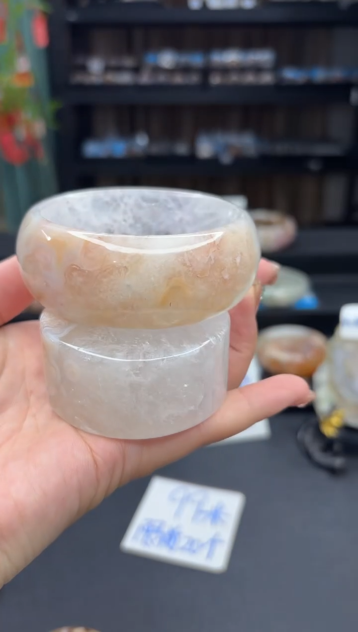 【闪购商品】石英质玉手镯未镶嵌163（63圈赠送镯心）