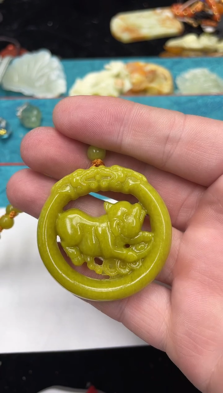 未镶嵌岫玉吊坠多样性发*货拍一发一