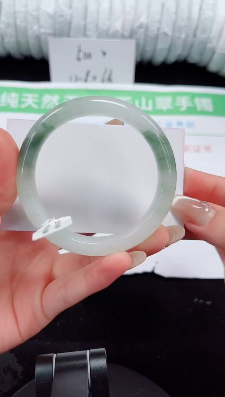 未镶嵌手镯石英质玉173-53/54