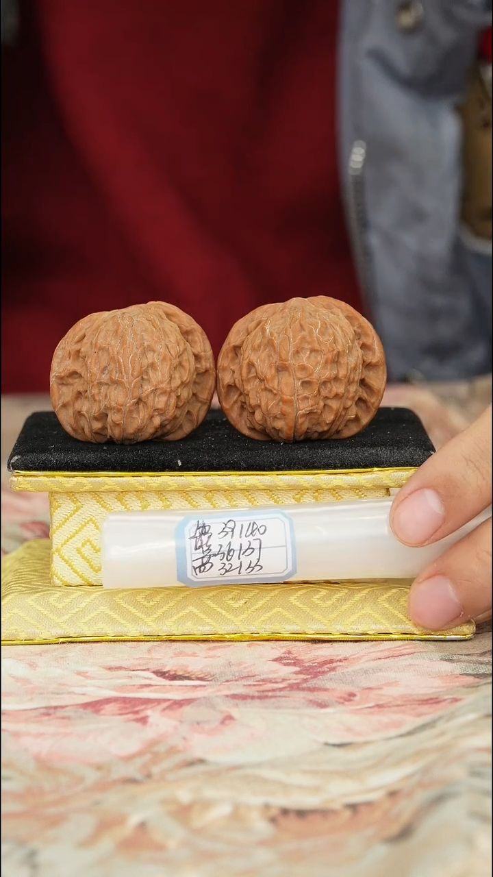 【闪购商品】文玩核桃把件磨盘