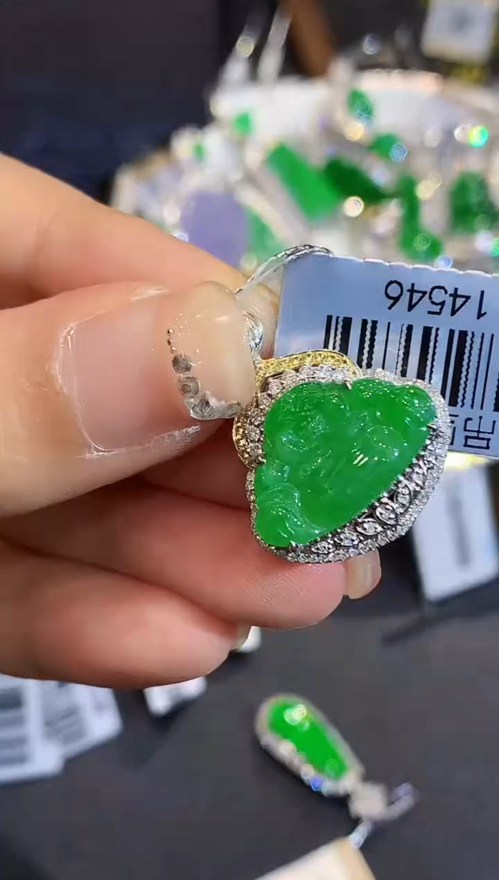 吊坠(不含链)18K金镶嵌翡翠YS114546多样性发其一