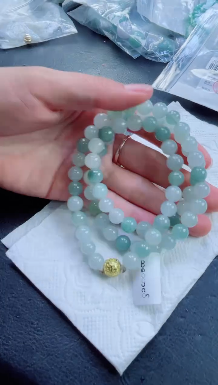 定制翡翠未镶嵌珠串