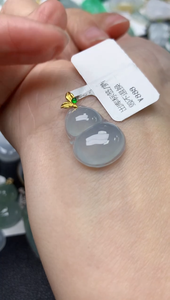 颈饰18K金镶嵌翡翠天然缅甸A货翡翠