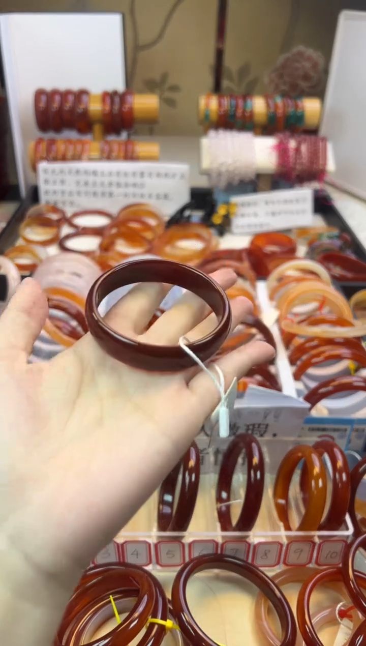 【闪购商品】玛瑙/玉髓手镯未镶嵌50.4圈口